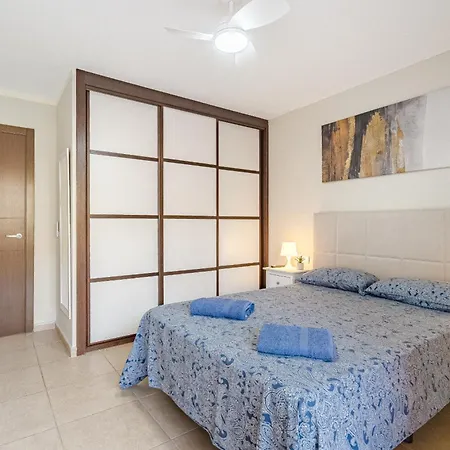 Beautiful Renovated Apartment With Terrace And Air Condition In Mocan 4 Palm Mar Apartmán